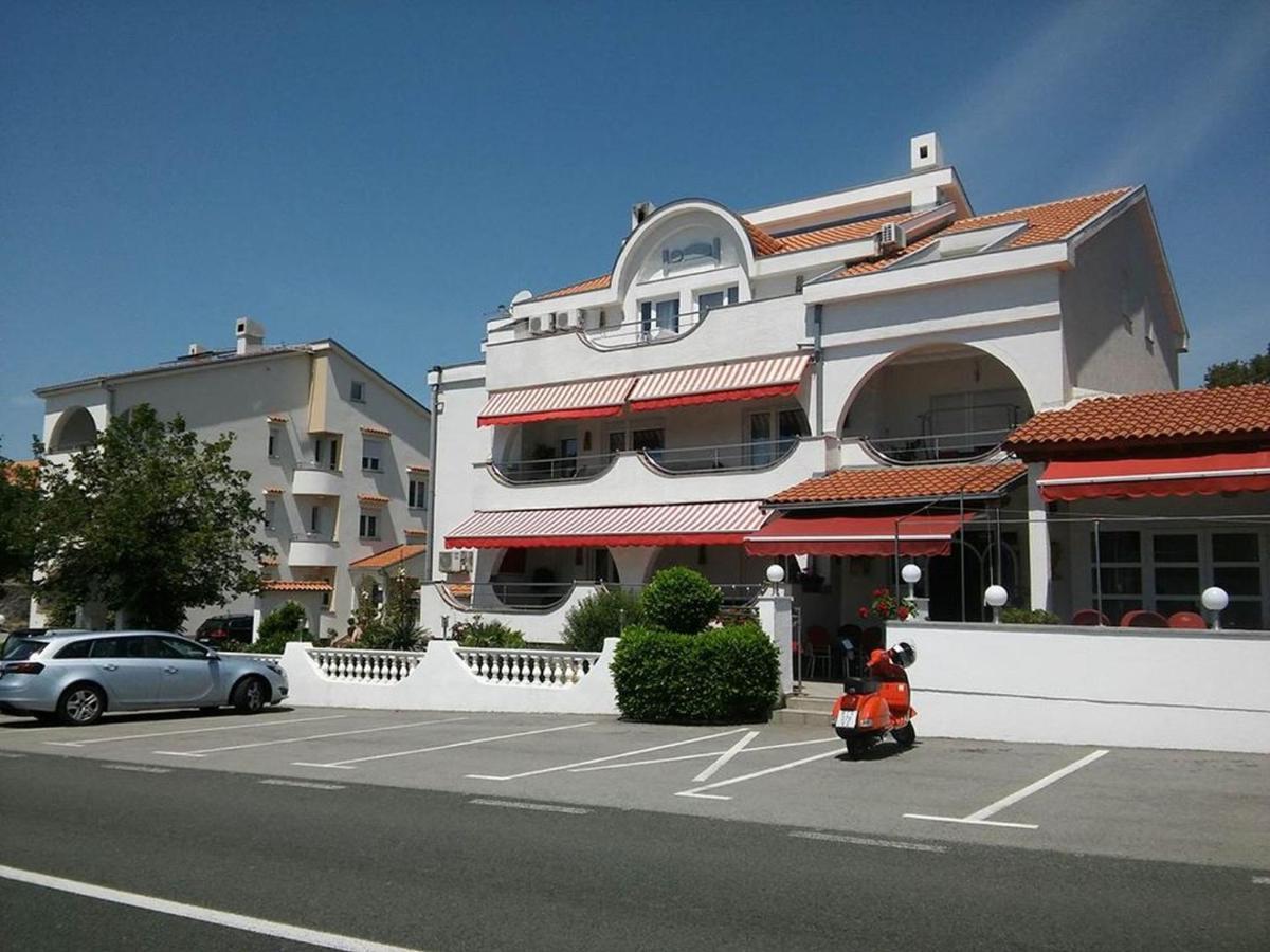 Garfild 1 Guest House Novi Vinodolski Dış mekan fotoğraf